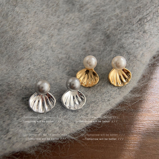 Light Luxury Shell Simple Temperament Pearl Earrings